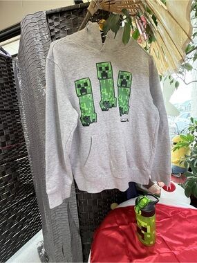 Kids' MINECRAFT CREEPER FLEECE PULLOVER HOODIE, GRAY XL